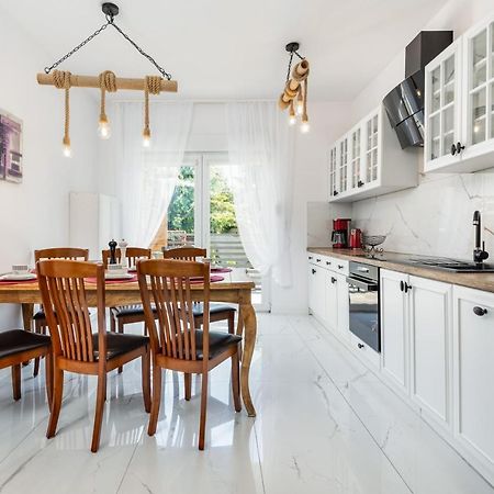 Jantar Apartamenty Sobieskiego Kolobrzeg Luaran gambar