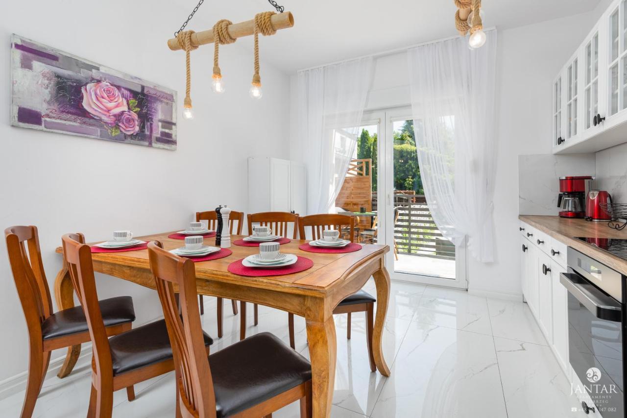 Jantar Apartamenty Sobieskiego Kolobrzeg Luaran gambar